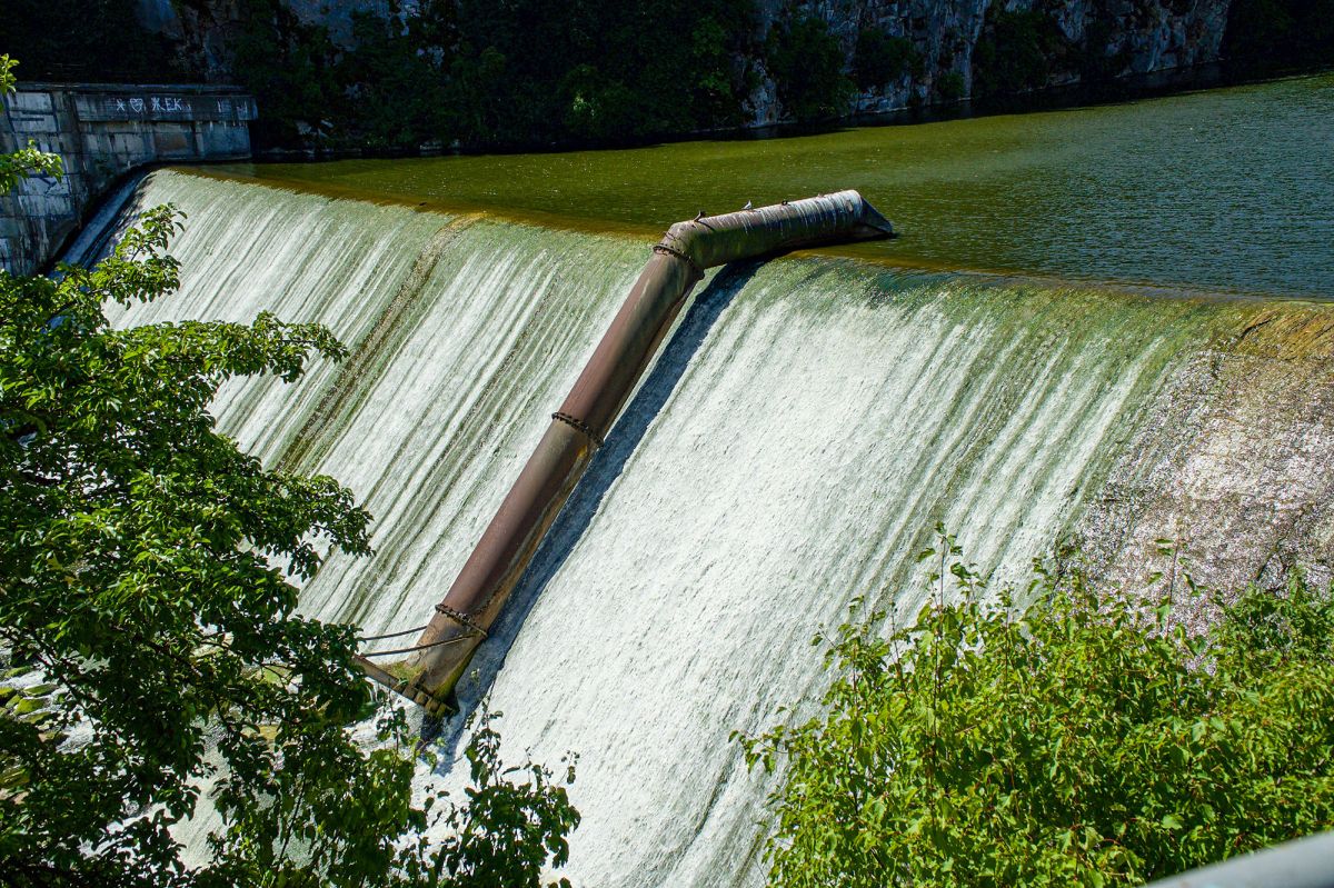 Житомирская плотина