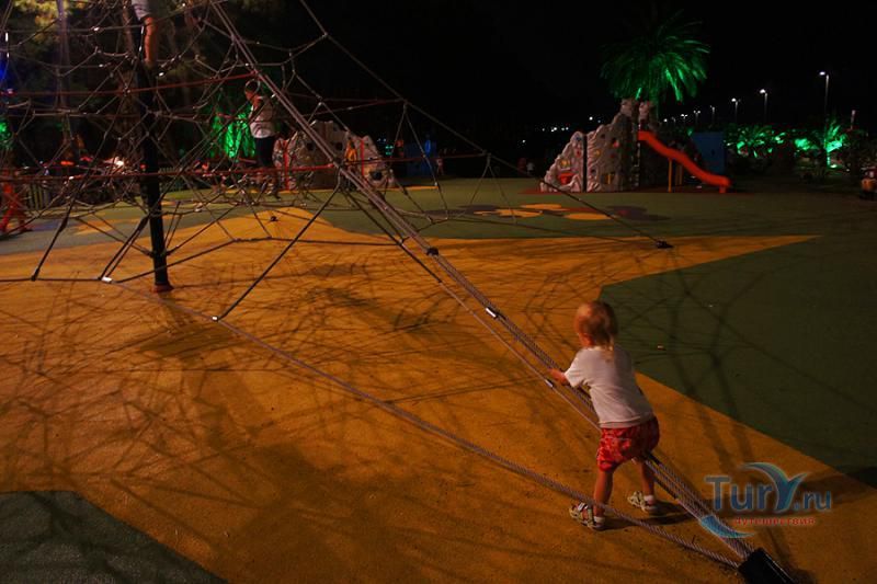 Детская площадка в Батуми
