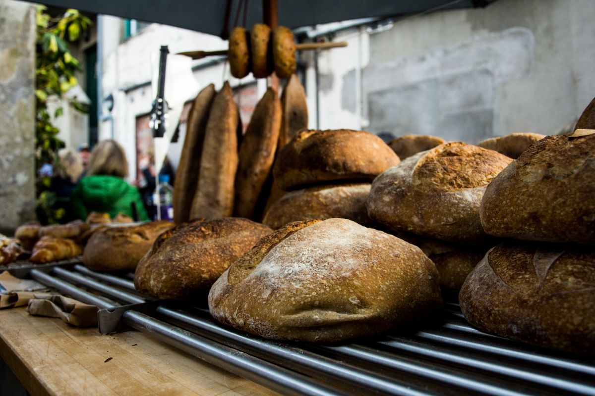 Гигантский вкус устойчивой еды и напитков Се... фото