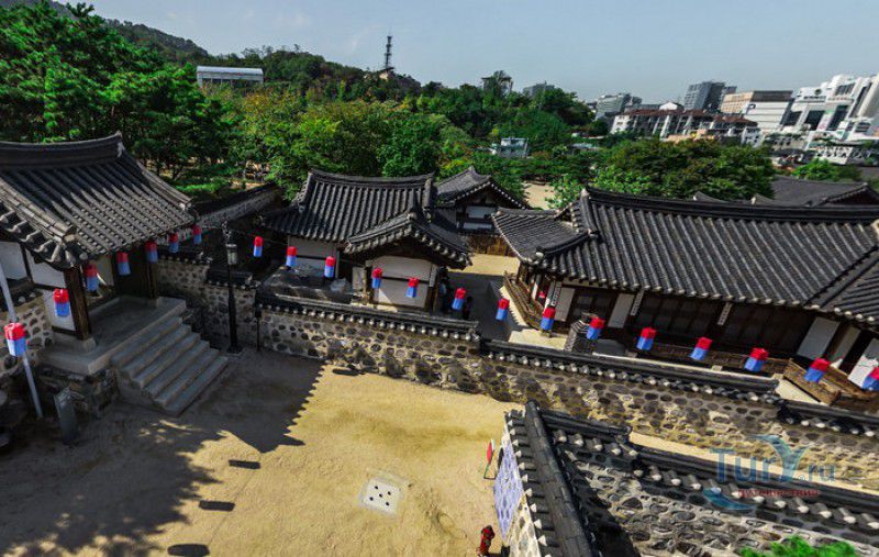 Деревня Традиционных Домов Ханок (Деревня Намсанголь Ханок)