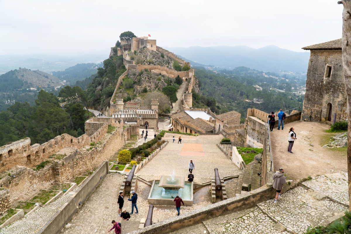 Эль Кастель Менор