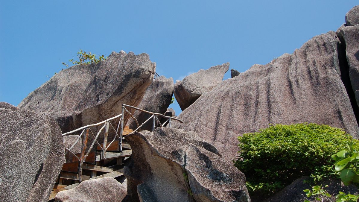 Остров Раунд (Праслен)