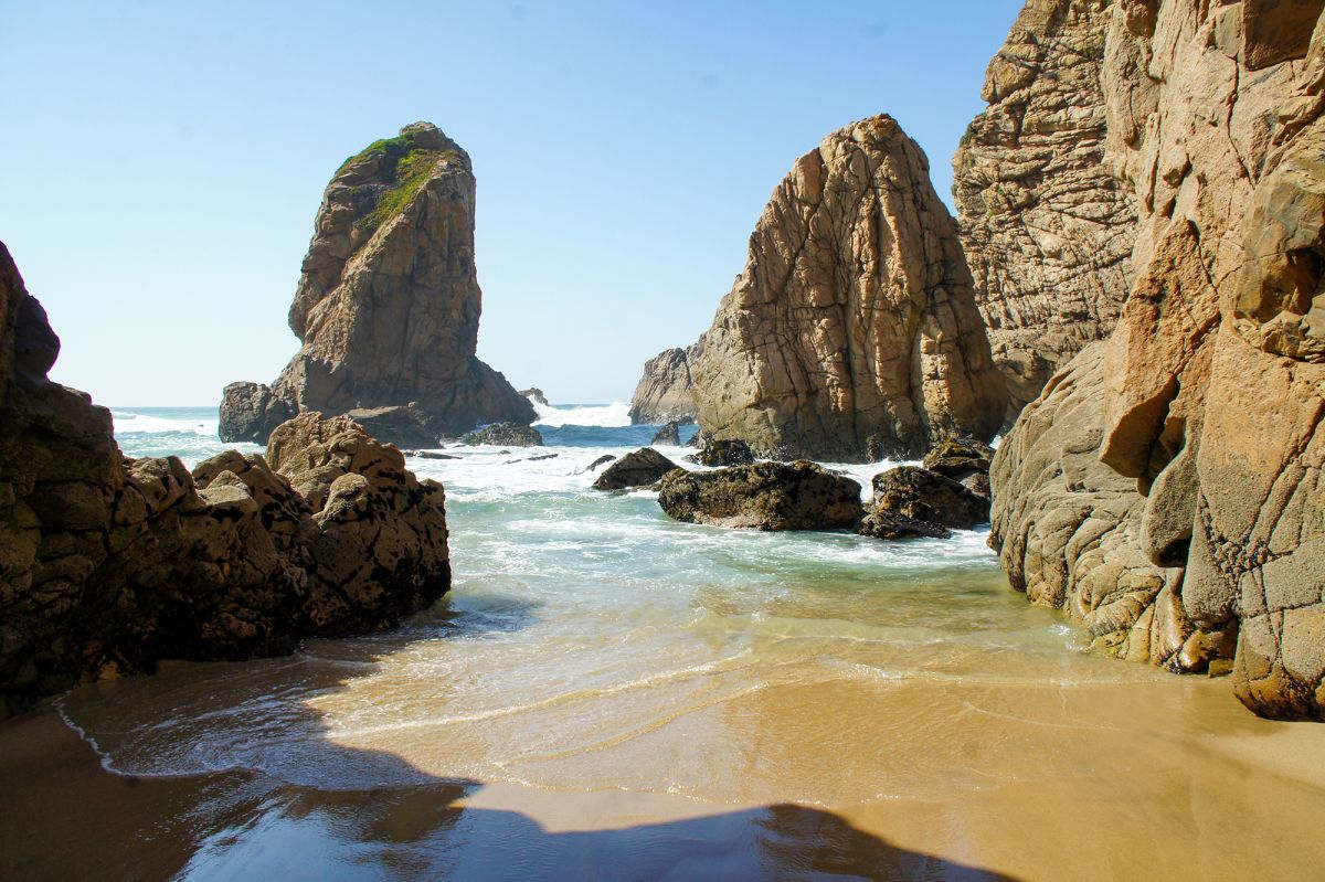 Пляж Урса (Praia da Ursa)