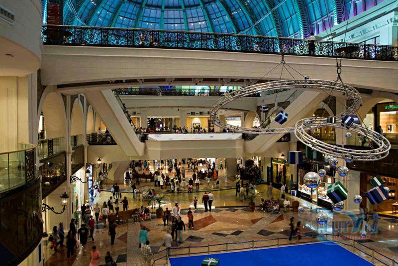 Молл Эмиратов