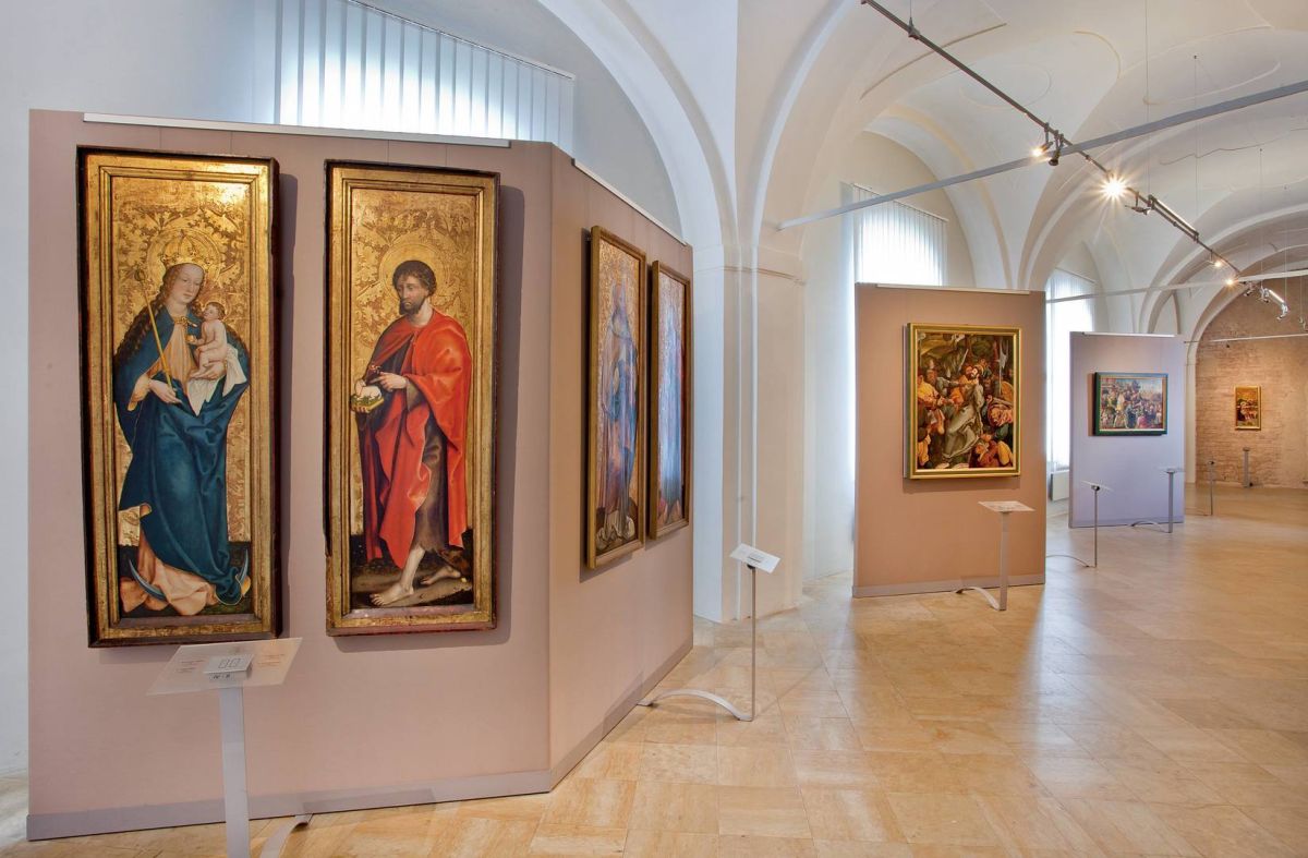 Галерея Страговского монастыря