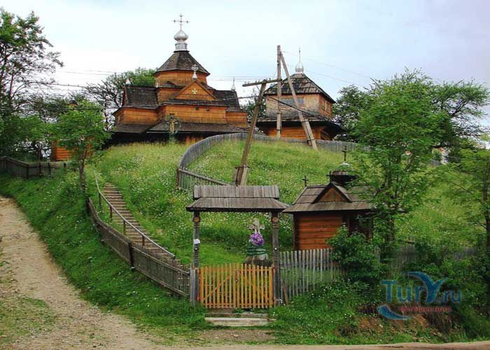 Церковь Рождества Пресвятой Богородицы в Ворохте