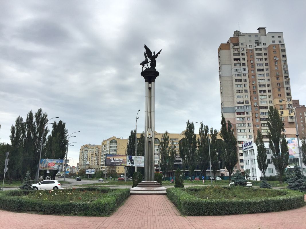 Сад камней на Оболони