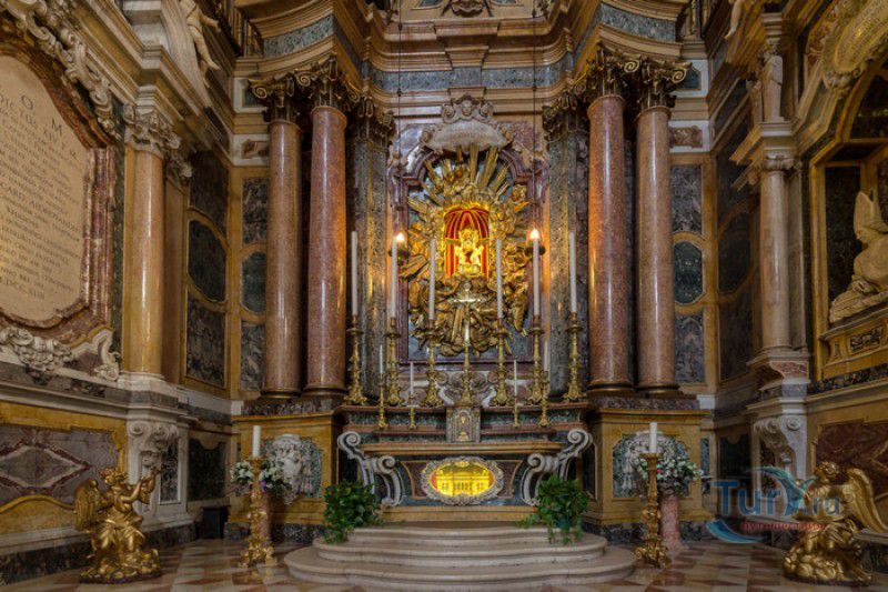 Базилика Сан-Петронио