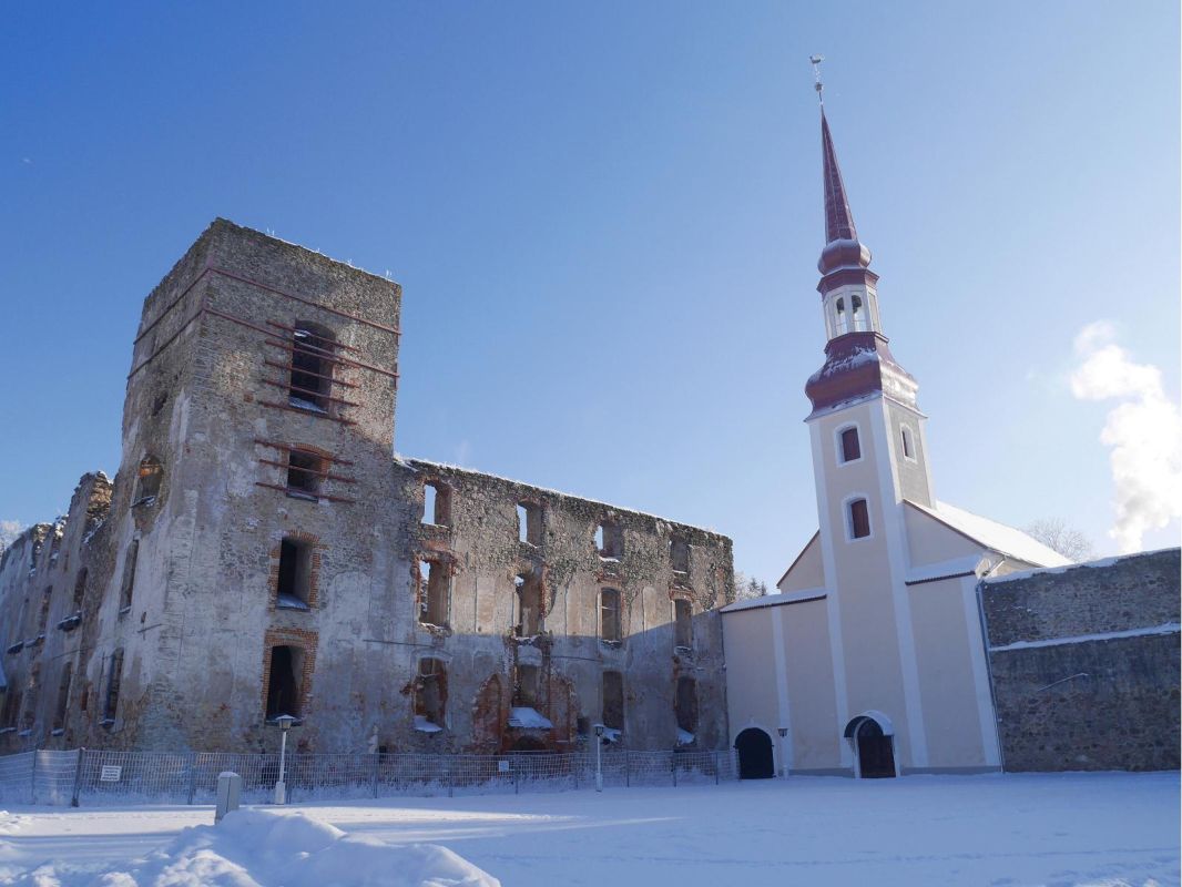 Замок Пыльтсамаа