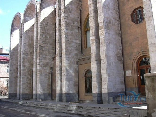 Дом-музей Арама Хачатуряна