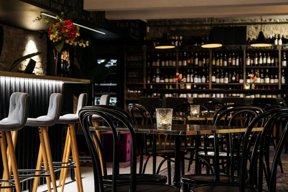 Винный бар Pazzo Wine Bar