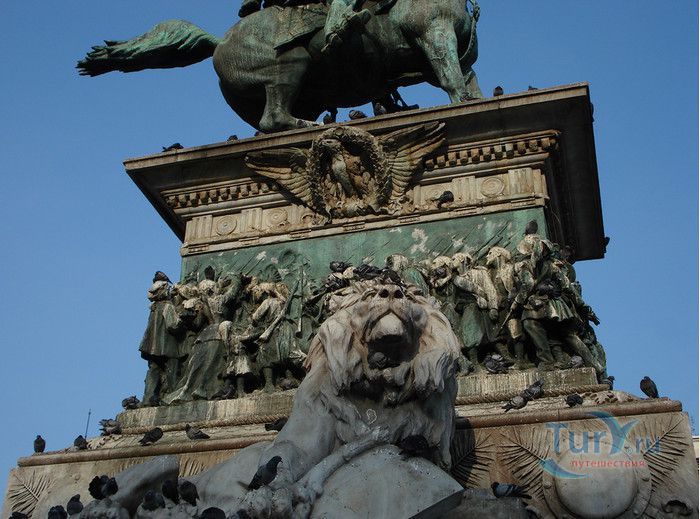 Пьяцца Дель Дуомо (Соборная площадь)