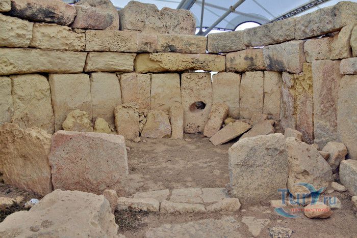 Храм Хагар Ким