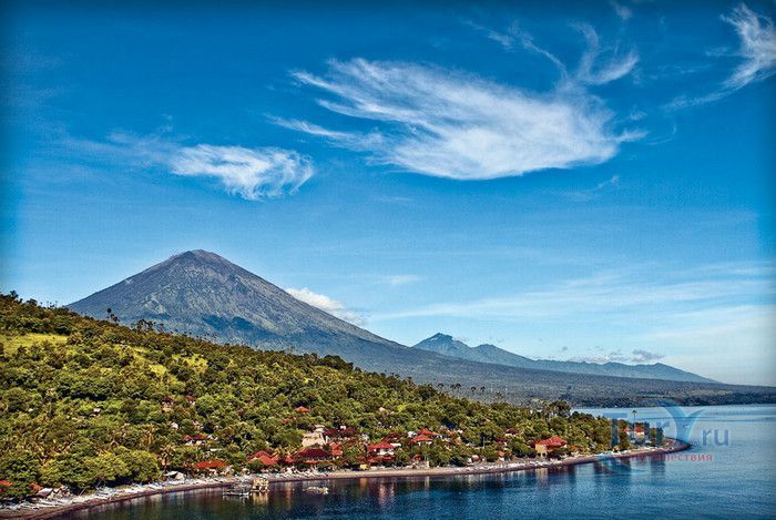 Затонувшее судно Либерти в Туламбене