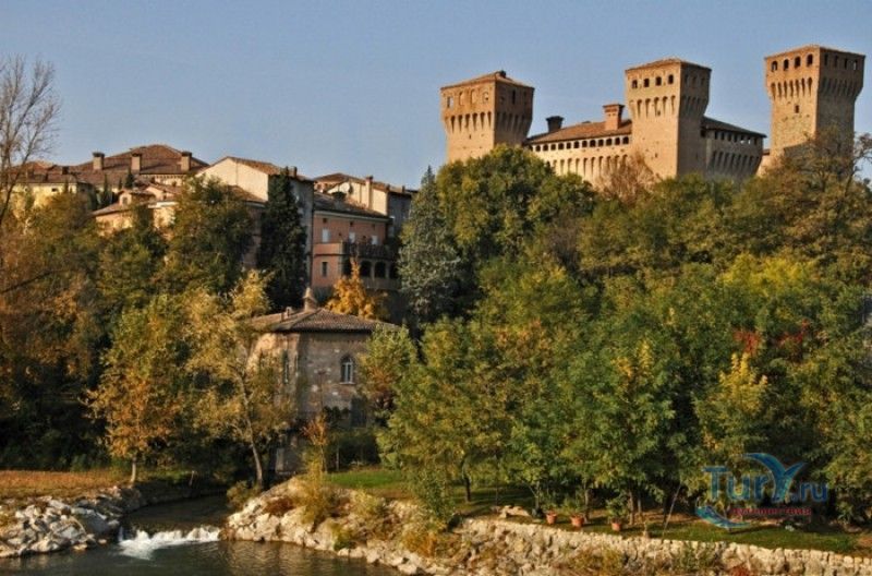 Замок Виньолы (Рокка-ди-Виньола)