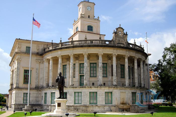 Мэрия Корал-Гейблс