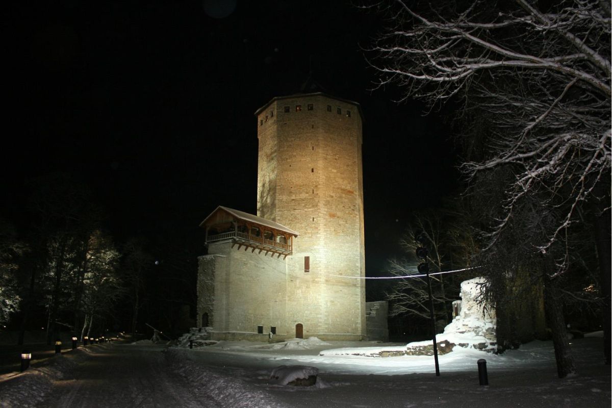 Историко-познавательный центр Виттенштейн в башне Валлиторн, Пайде