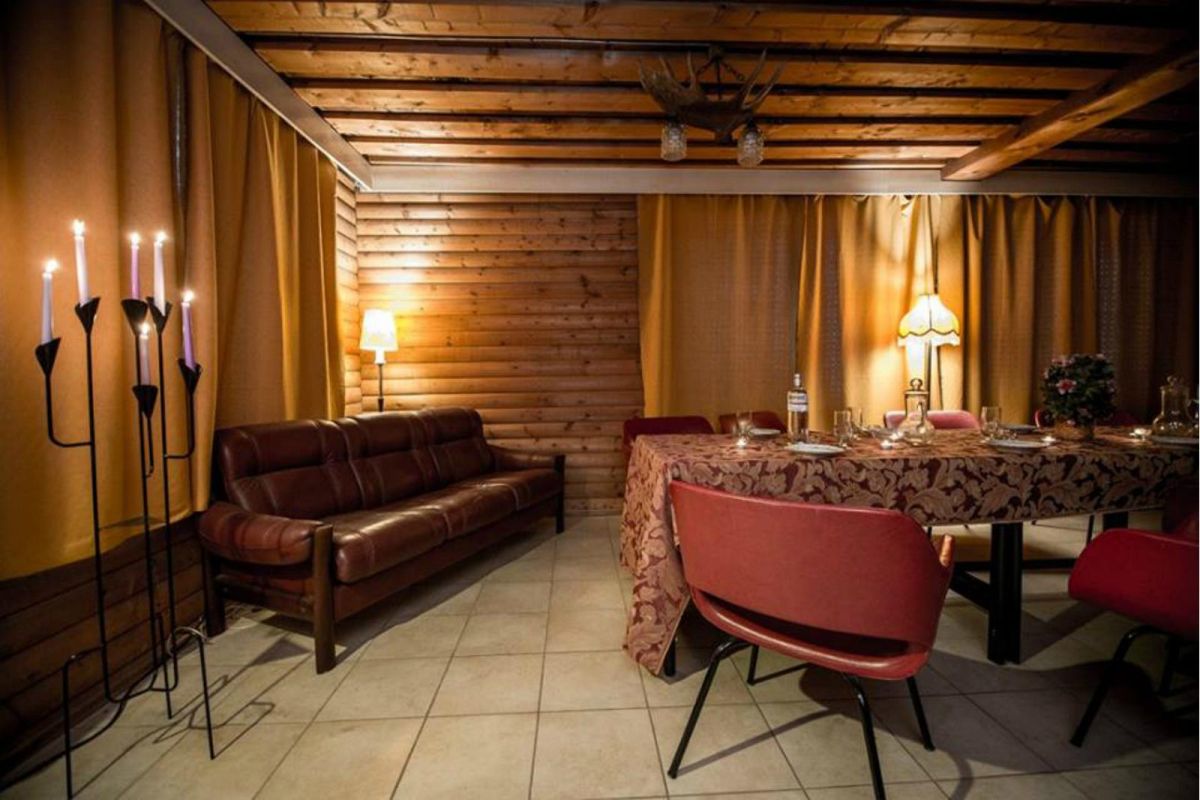 Buena Vista Sofa Club