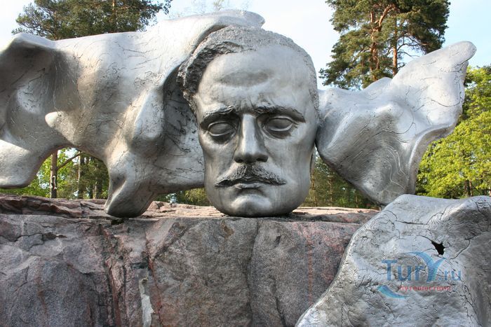 Памятник Яну Сибелиусу