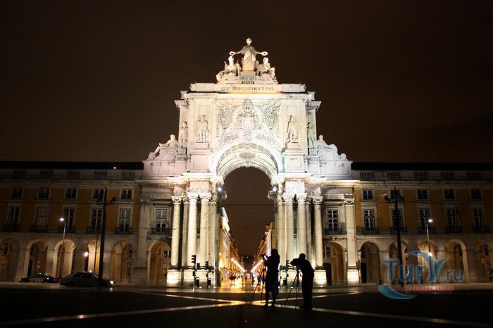 Торговая площадь (Дворцовая площадь)