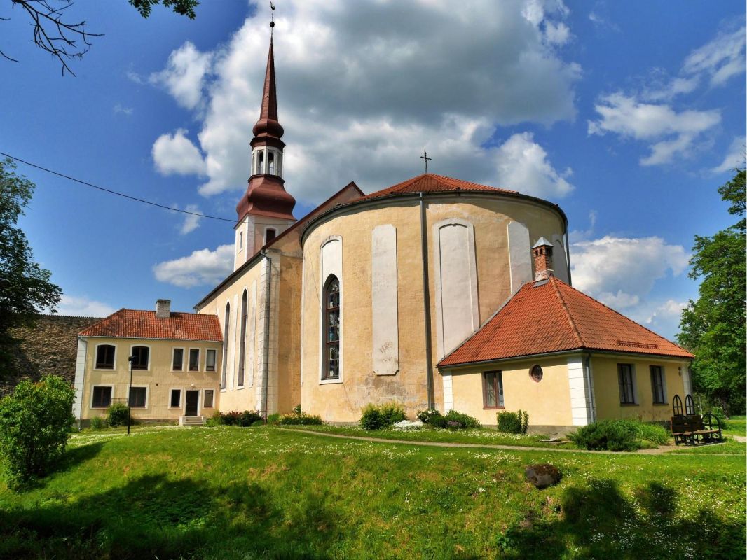 Пылтсамааская Эстонская евангелическая лютеранская церковь Нигулисте