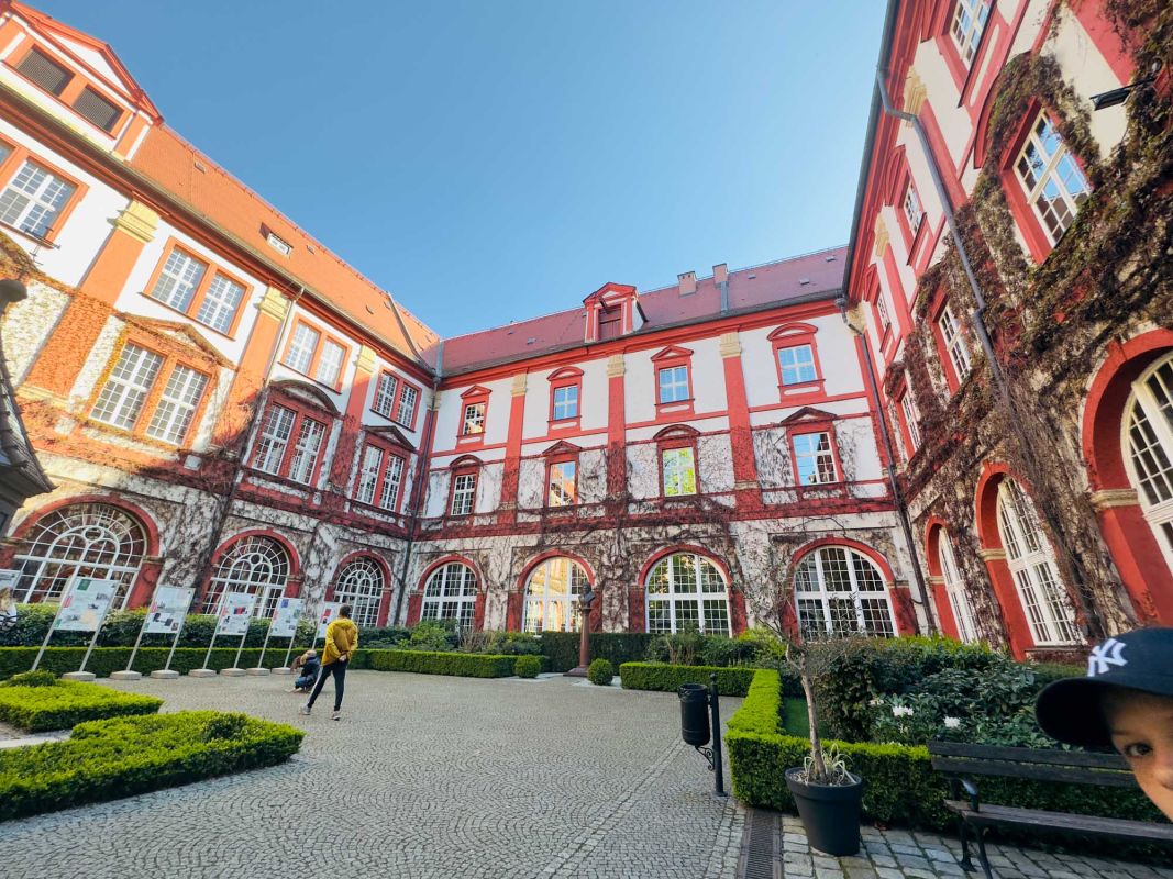 Внутренний двор Оссолениума