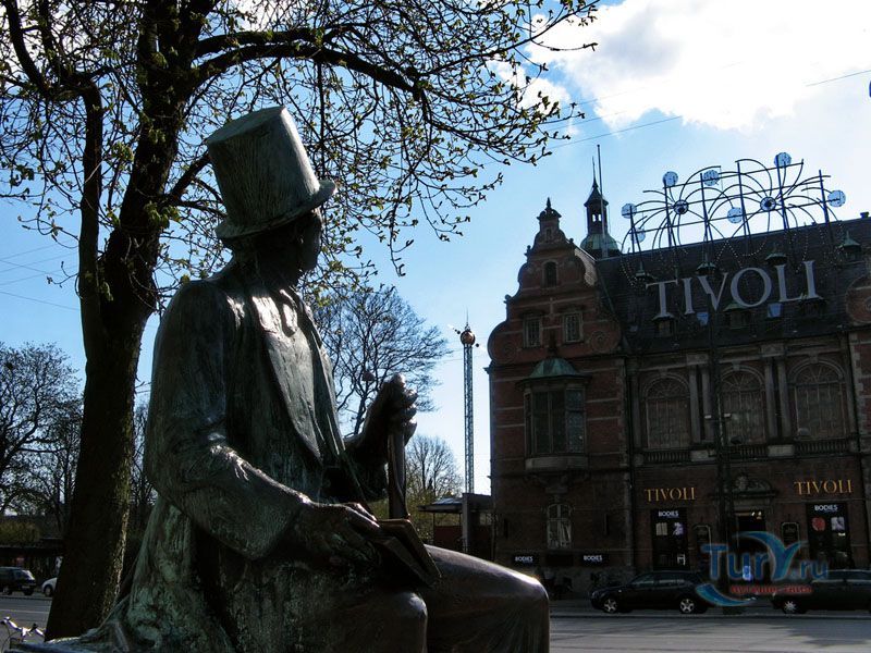 Памятник Гансу Христиану Андерсену в Копенгагене