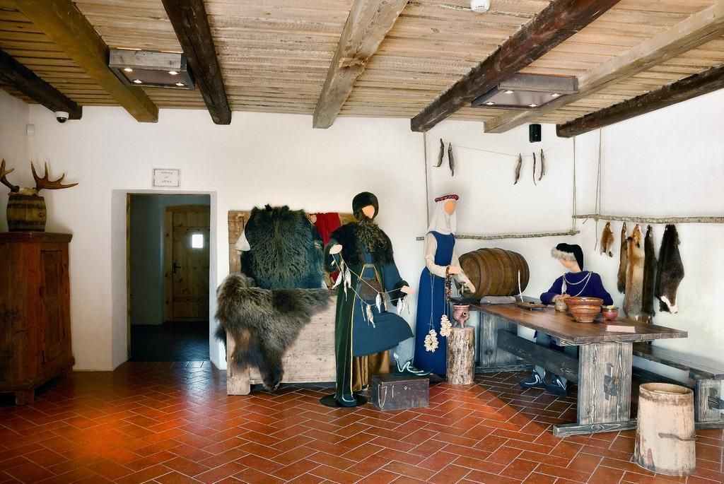 Средневековый центр впечатлений епископского городища Вастселийна