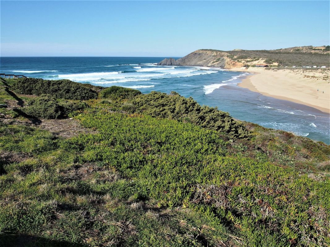 Пляж «Прайя-да-Амурейера»
