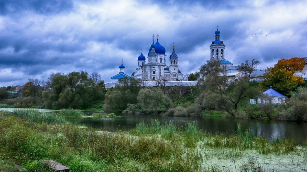 Свято-Боголюбский Монастырь