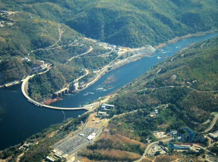 Озеро Кариба