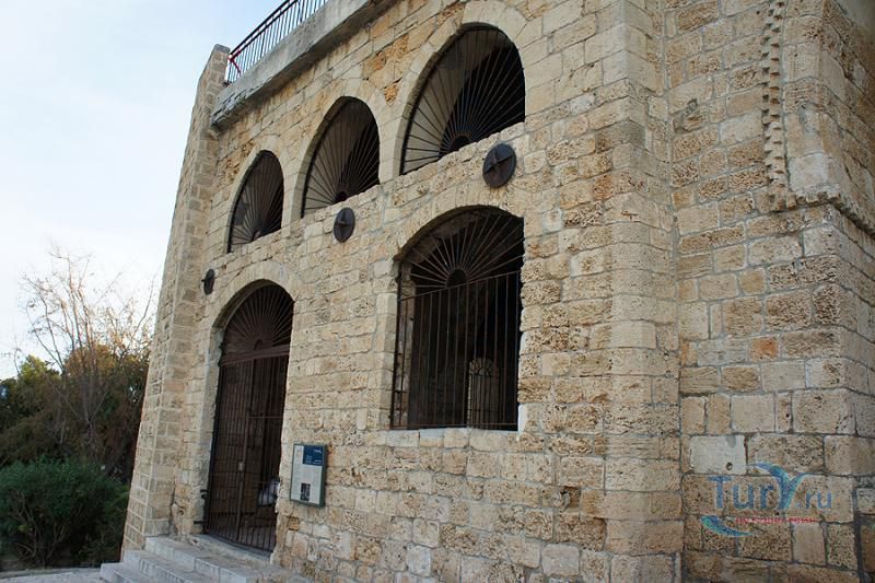 Здание турецкого правительства и мыльная фабрика