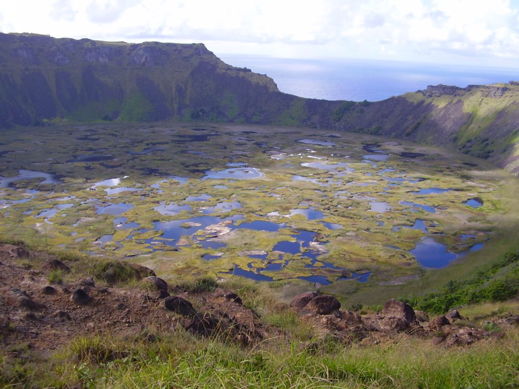 Вулкан Rano Kao