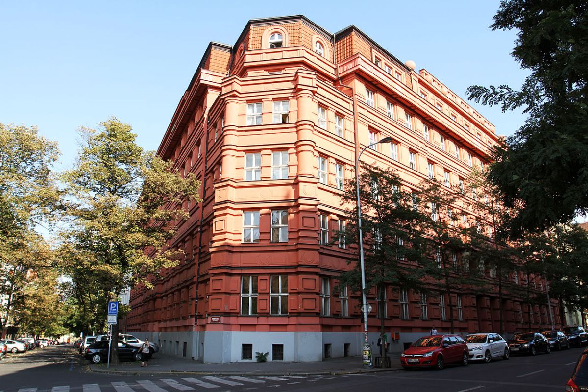 Швеглово общежитие