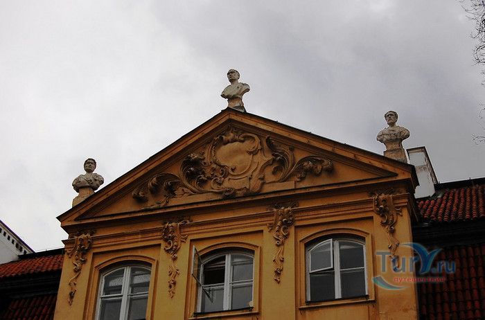 Дворец Теппера-Дюкерта (Дворец Четырёх Ветров)