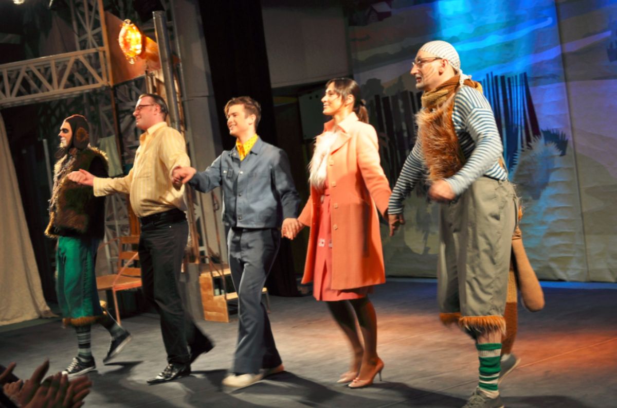 Современный художественный театр