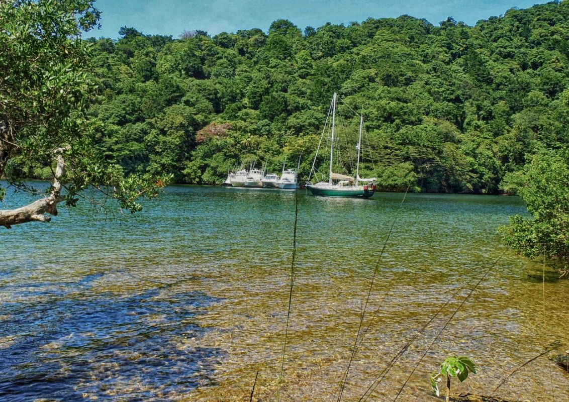 Скотланд Бэй (Scotland Bay)