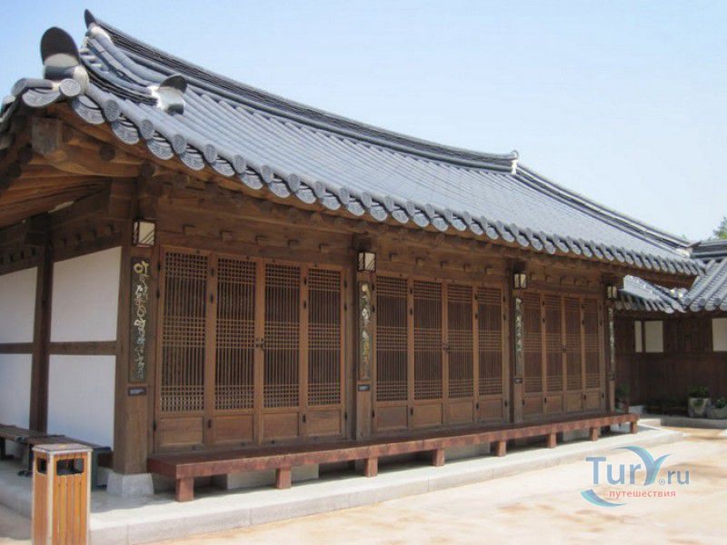 Деревня Традиционных Домов Ханок (Деревня Намсанголь Ханок)