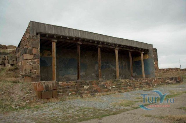 Крепость Эребуни