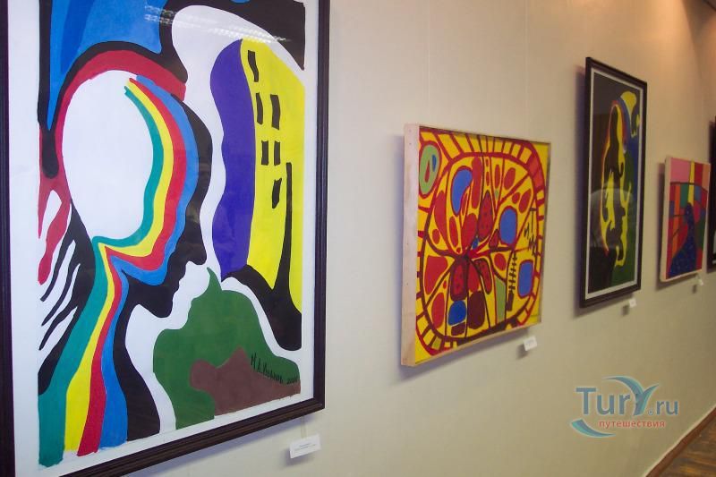 Выставочный зал областного центра художественных ремесел