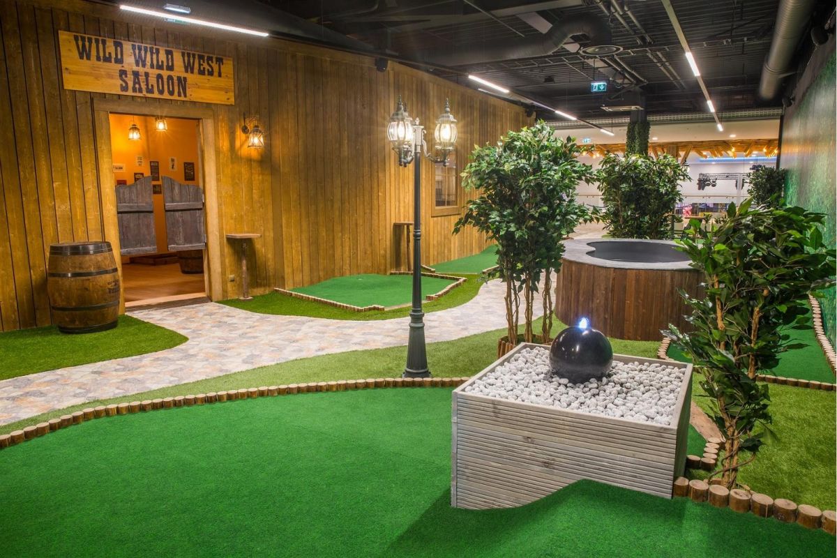 Парк Минигольф