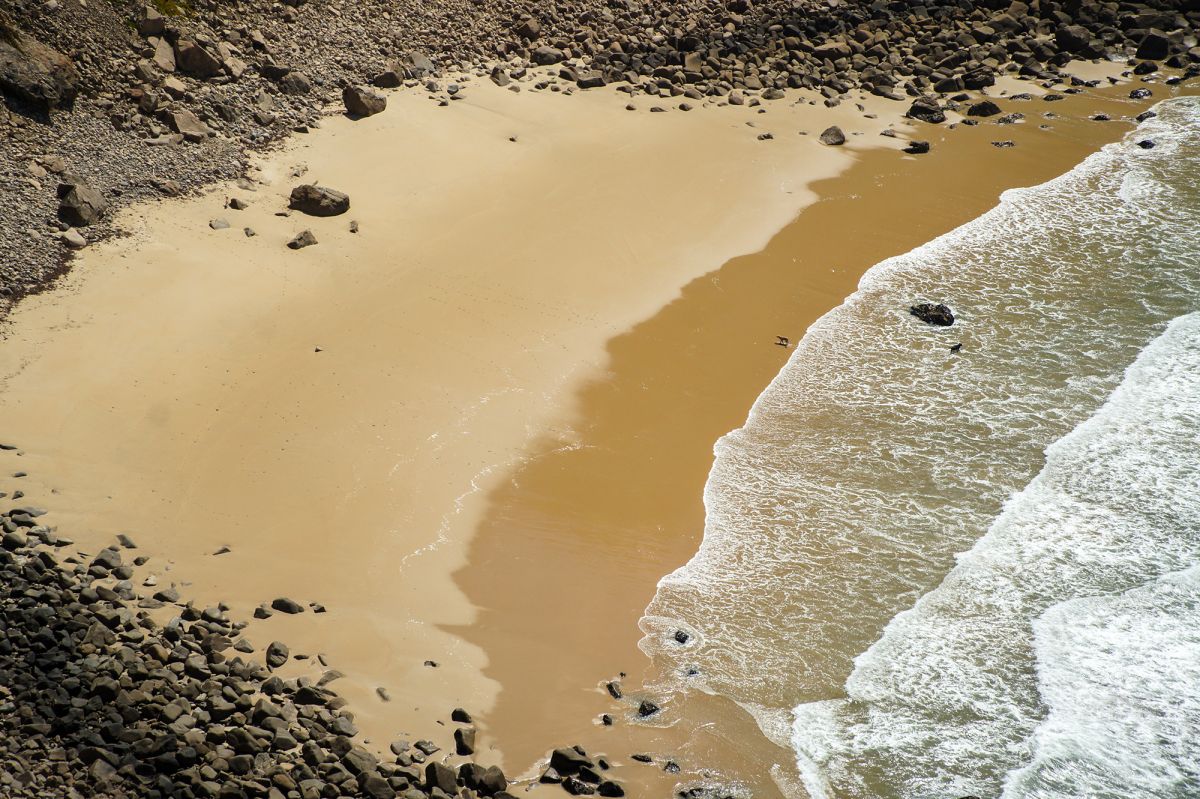 Пляж Ассентиш (Praia de Assentiz)