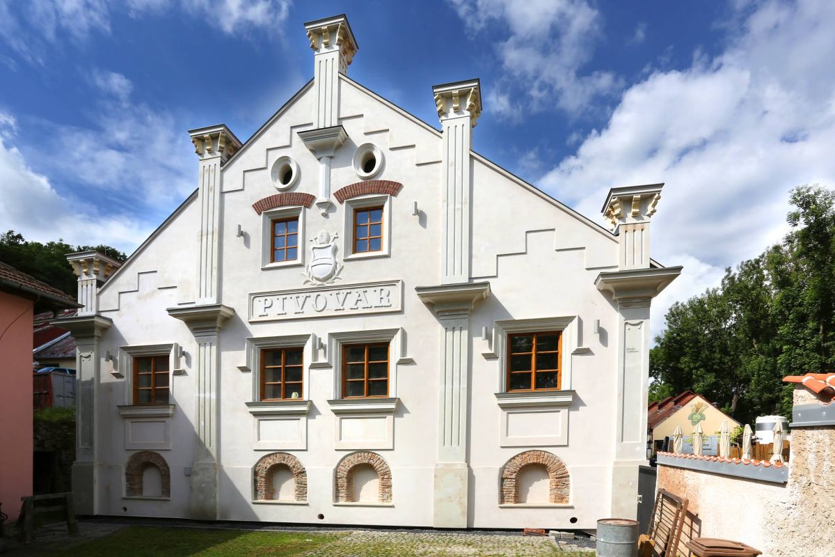 Ресторан Únětický pivovar