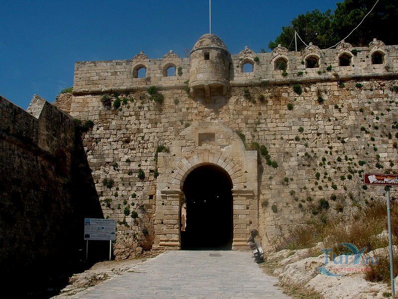 Венецианская крепость Фортецца