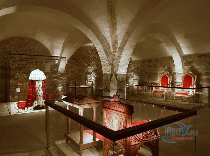 Кафедральный Собор Нидарос (Нидаросский Собор)