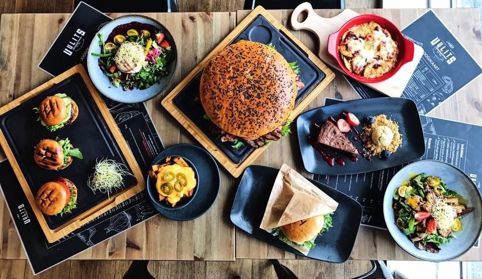 Уличный ресторан для гурманов Uulits на улице Соо