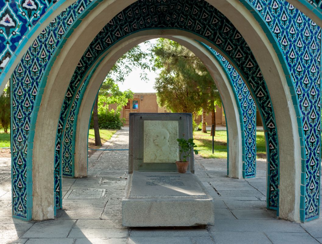 Мавзолей Камаль-ол-Молк