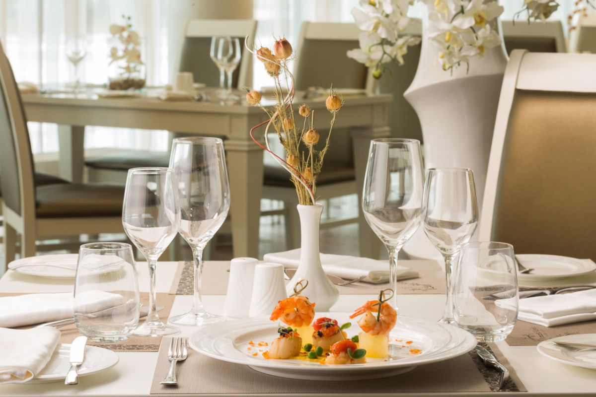 Romantic Garden Restaurant