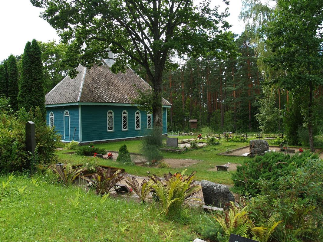 Церковь апостолов Петра и Павла в Треймани
