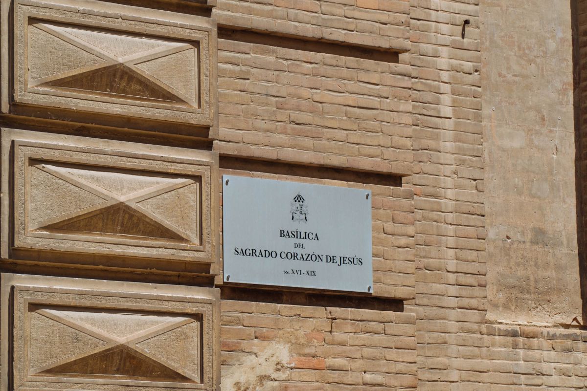 Базилика дель Саграт Кор де Хесус (Базилика Святого Сердца Иисуса)